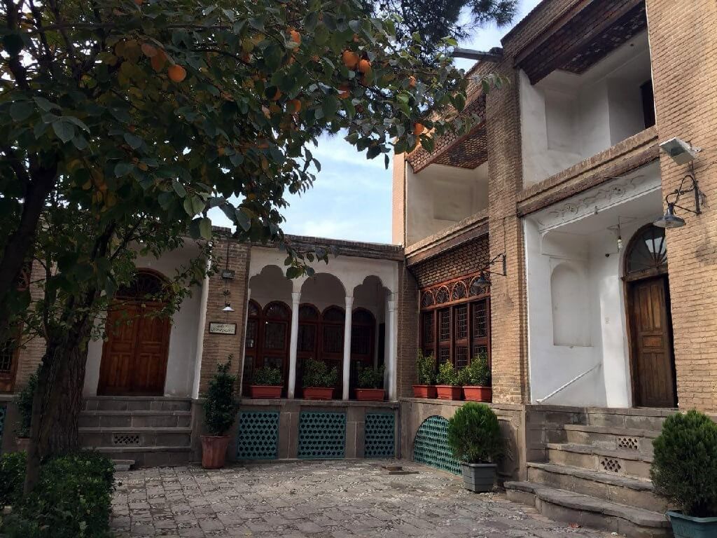 نگین خانه های سنتی قاجار در قزوین