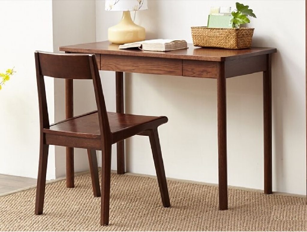میز تحریر چوبی دخترانه با چه نوع صندلی ست می شود؟