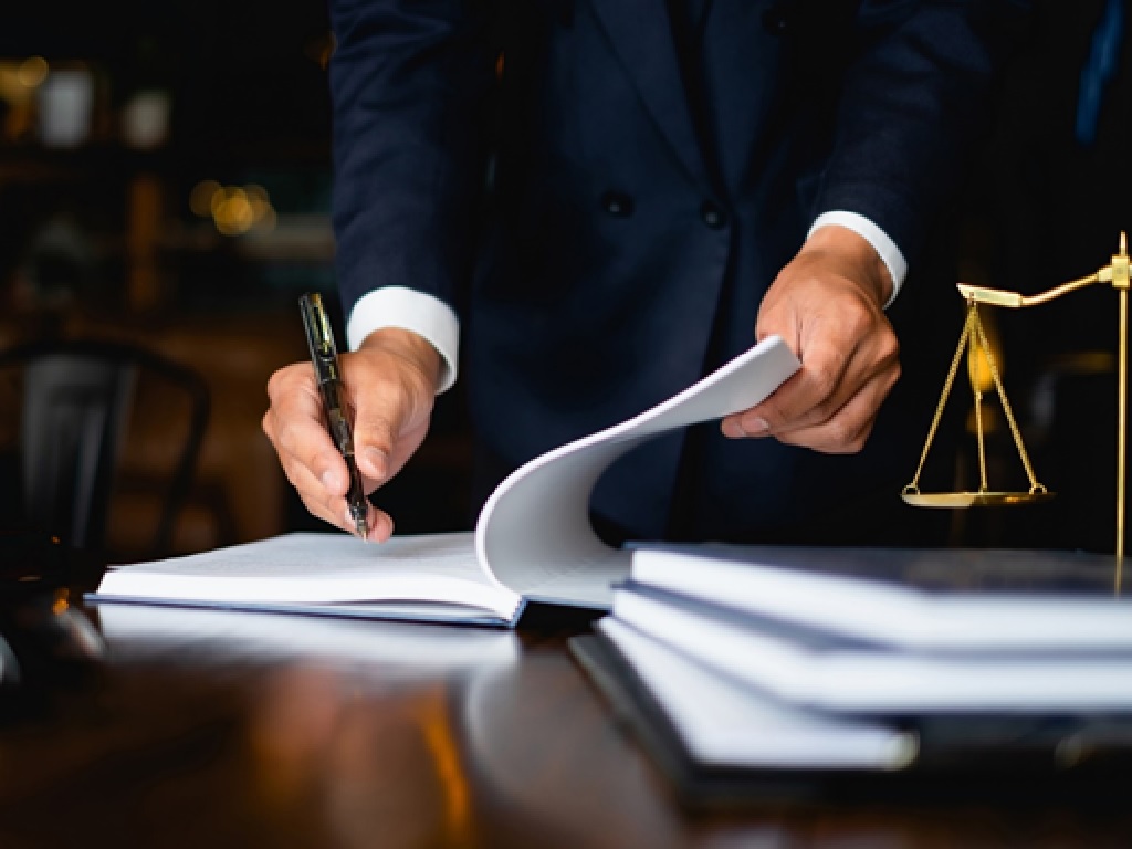 وکالت ثبت شرکت شامل چه موارد قانونی است و وکیل چه نقشی دارد؟