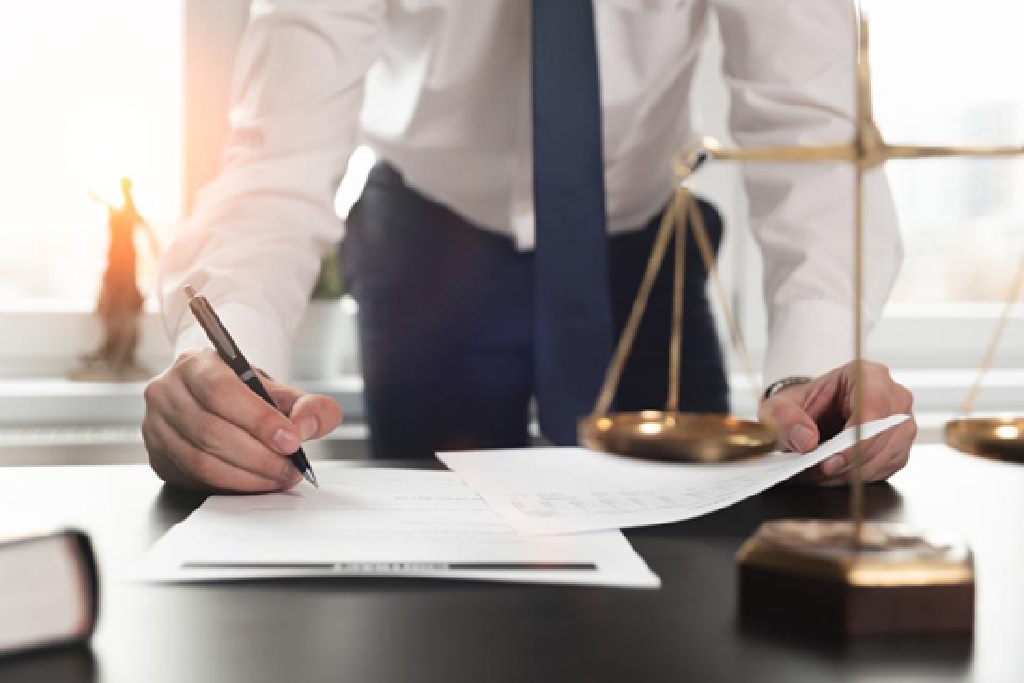 وکیل ثبت طرح صنعتی چه وظایفی دارد؟